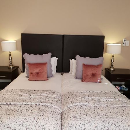 B&B On Church Oudtshoorn Luaran gambar