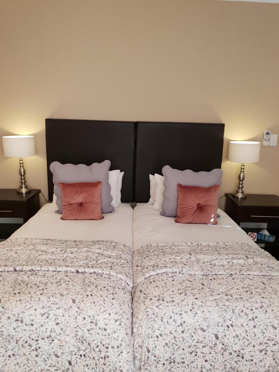 B&B On Church Oudtshoorn Luaran gambar